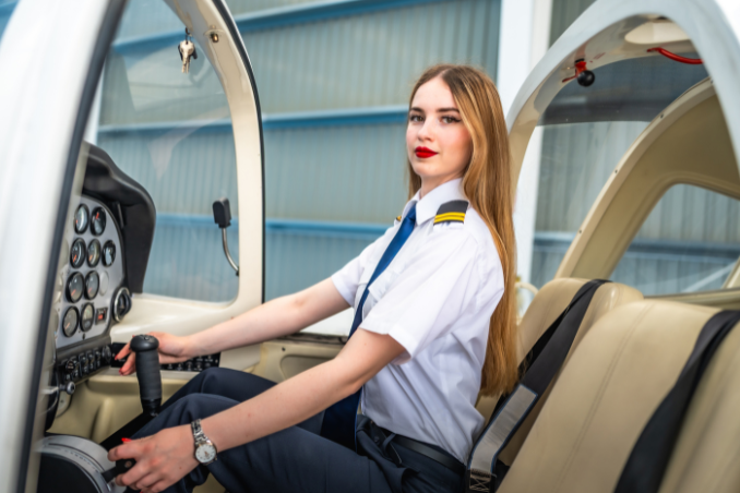 PilotsAssist cadets in training