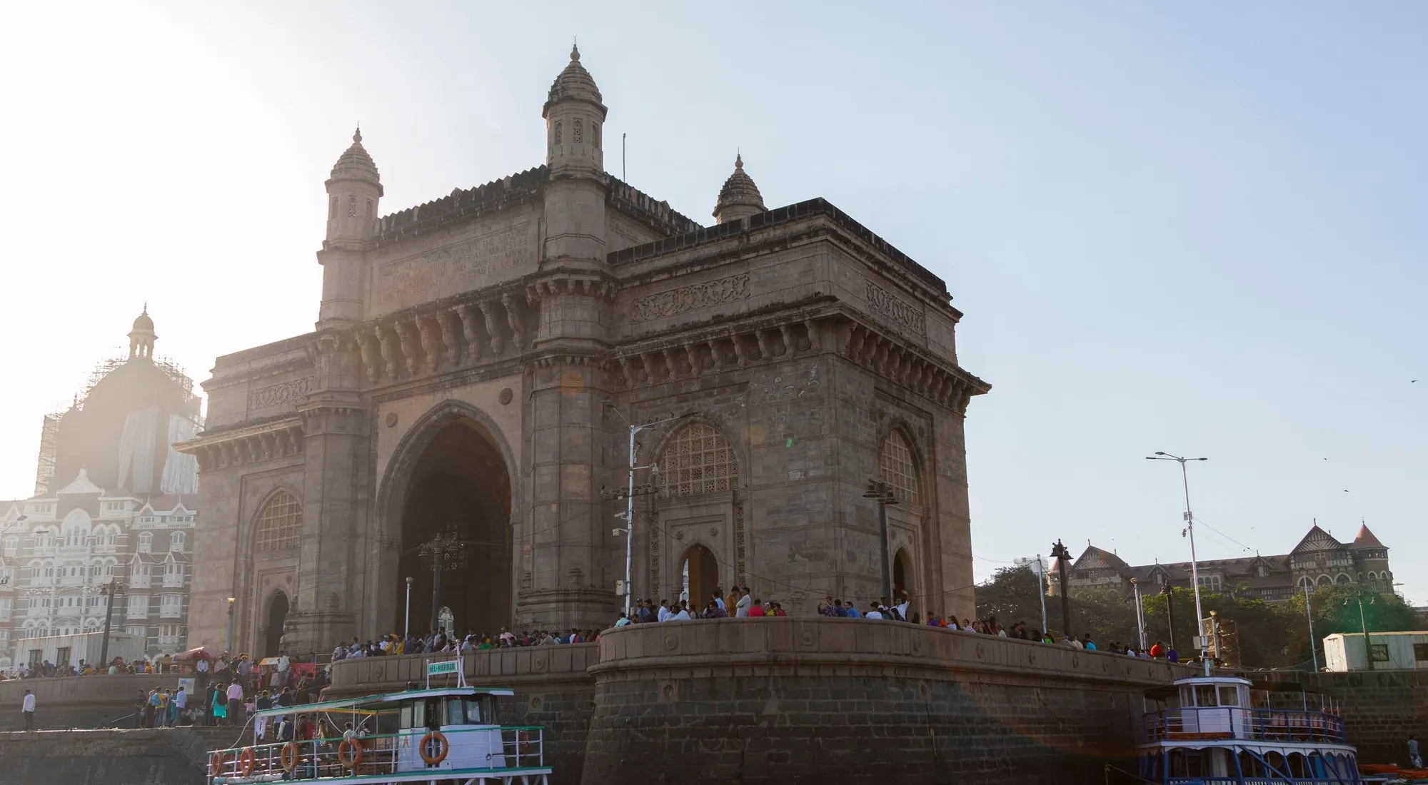 Gateway of India in Mumbai at sunset