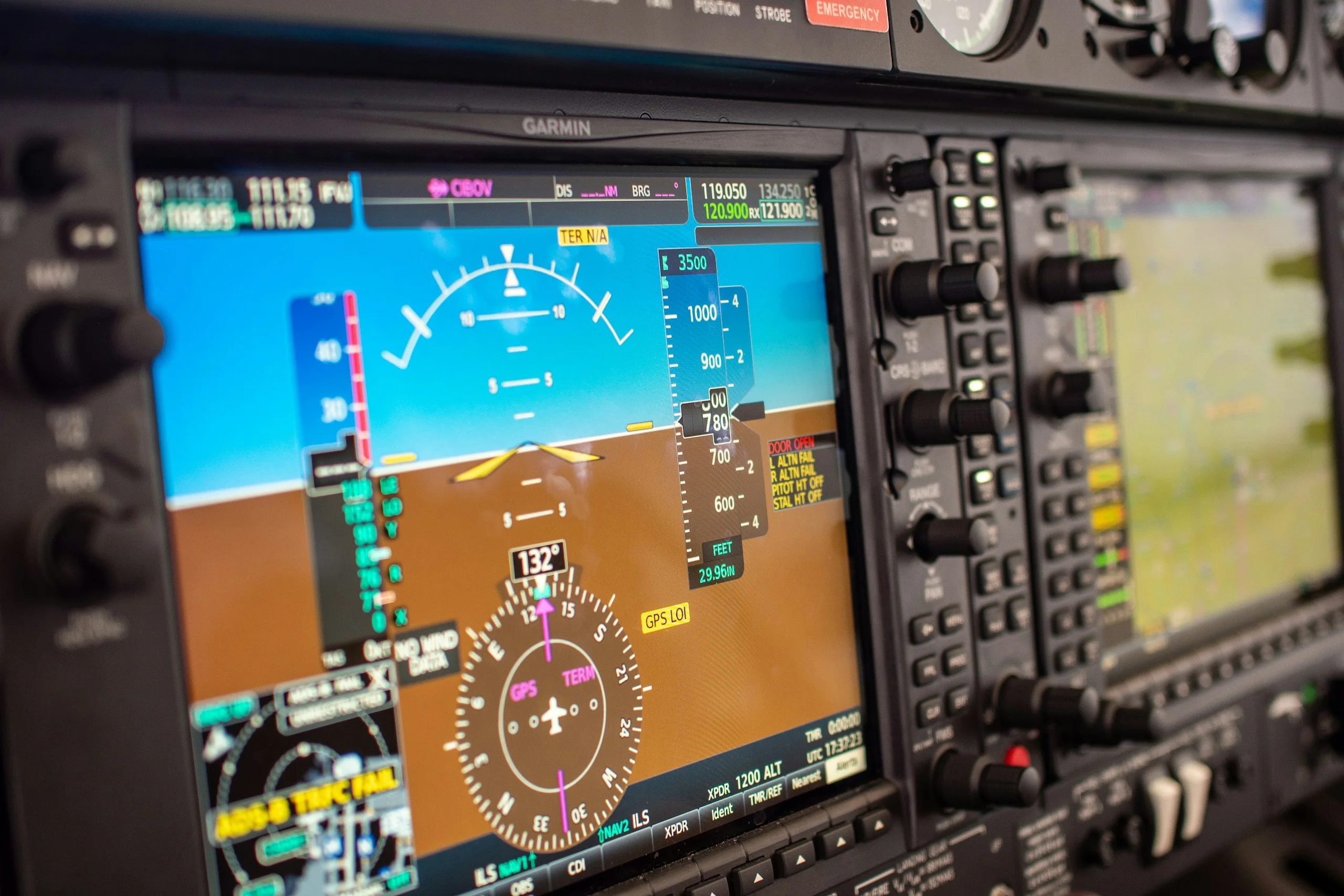 Glass-cockpit displays and controls in a light training aircraft